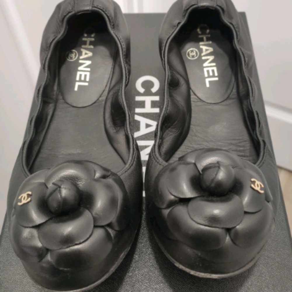 Chanel Camellia Lambskin G29763 Flats EU 37 Regula